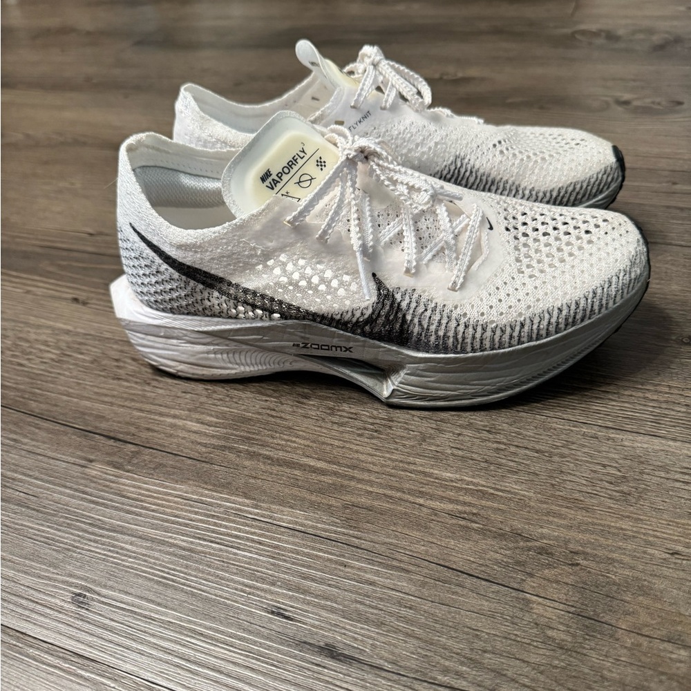 Nike ZoomX Vaporfly 3. Size 7